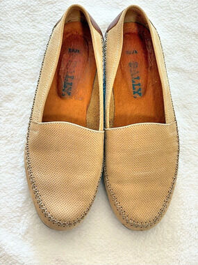 Bally Women's Brown & Tan Moccasins